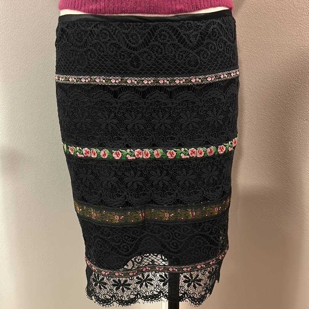 VINTAGE Black Lace Floral Design Mini Cotton Skirt size 2
